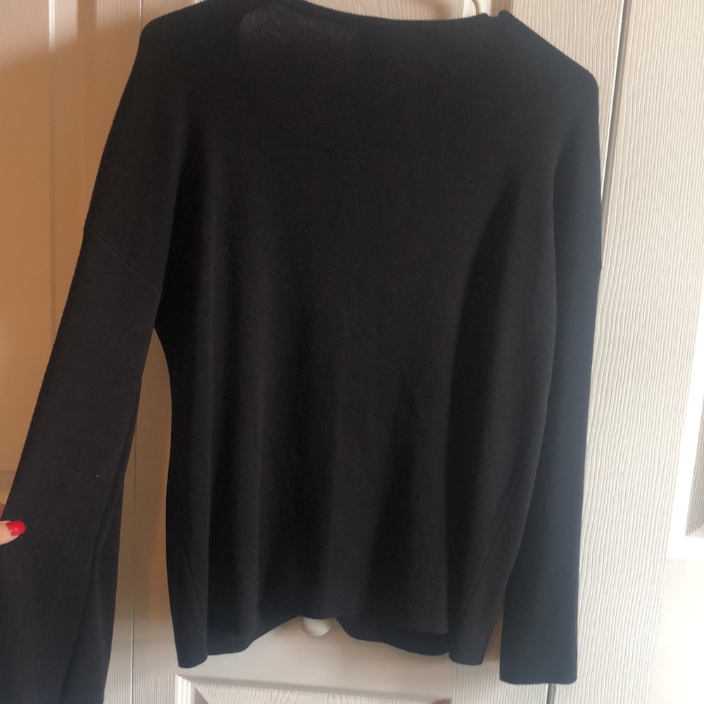 Sweater - Picture 4 of 4